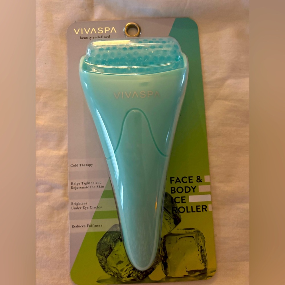 Face and  body ice roller‎ by VIVASPA. Beauty redefined.